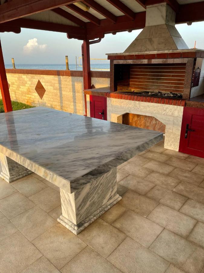 Luxury Apartment First Line Sea By Makhome Messagala Néa Meságkala Esterno foto